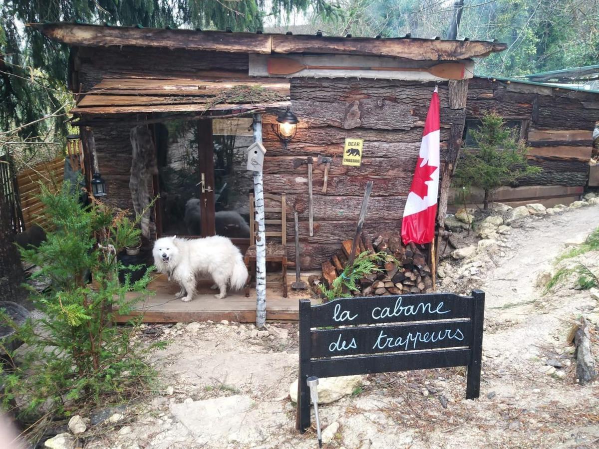 La Cabane Des Trappeurs Crépy-en-Valois Exteriör bild